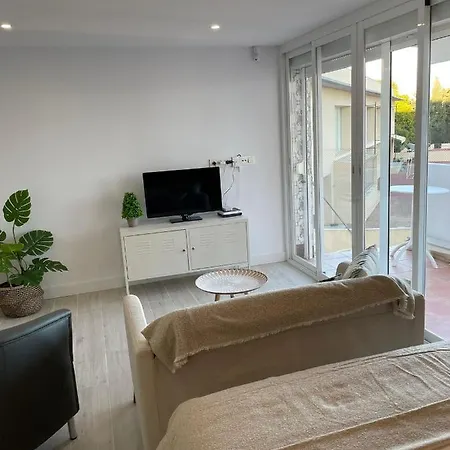 Apartment Tres Banderas *