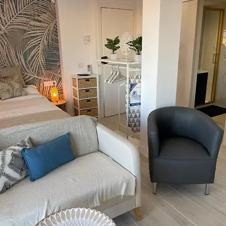 Apartment Tres Banderas *